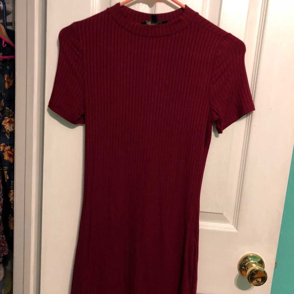 body con maroon dress